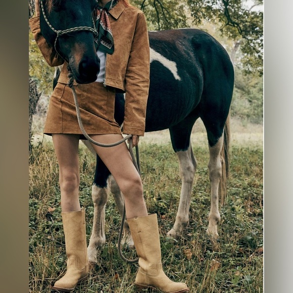 Frye Shoes - Frye Campus 14R Banana Leather Boots Womens Size 11